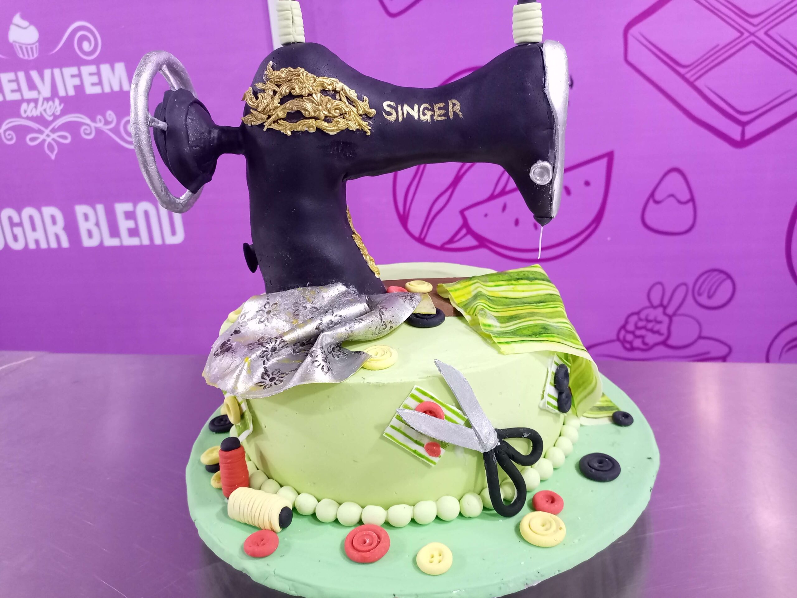 Sewing Machine Class | Dinkydoodle Cake Academy